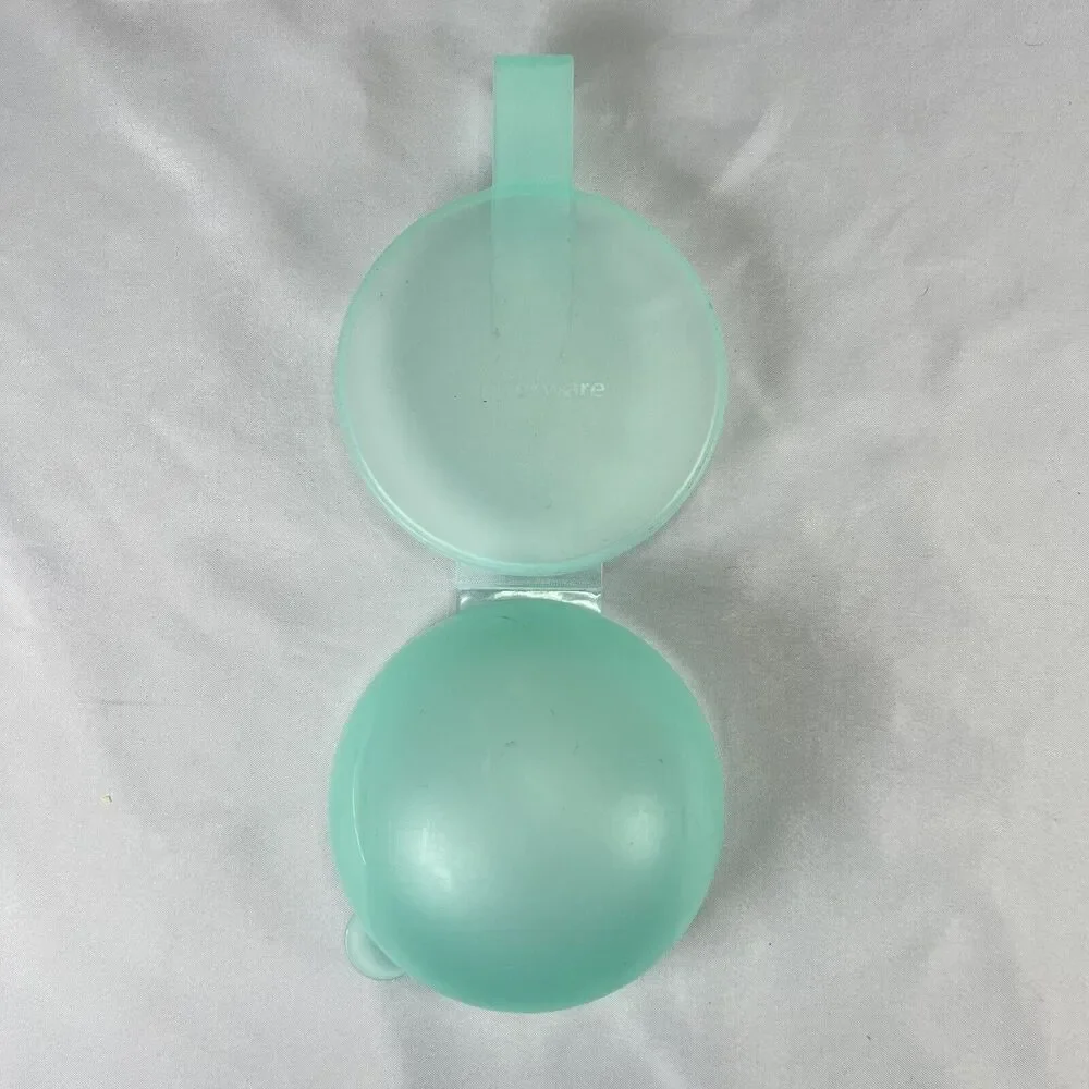 Tupperware Forget-Me-Not Turquoise Onion Tomato Keeper #4201A-3 - Picture 3 of 4